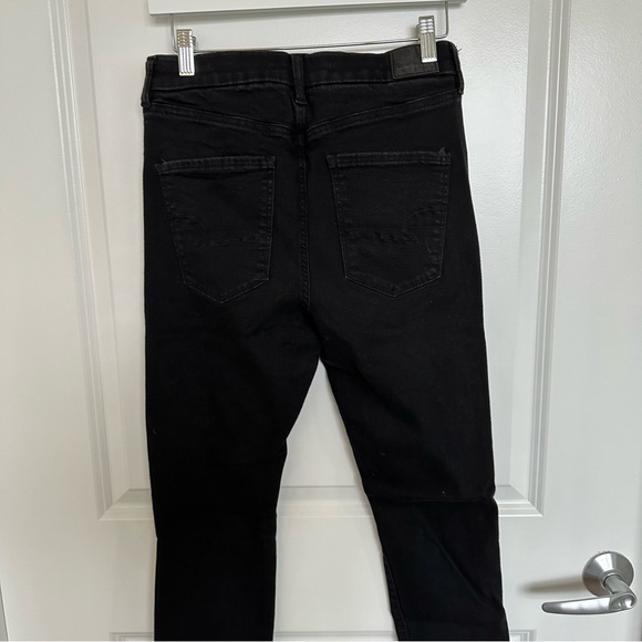 American Eagle Distressed The Luxe Jean Hi-Rise Jegging - Picture 6 of 9
